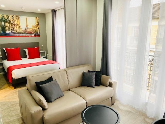 Paris Hotel Clichy Exterior photo