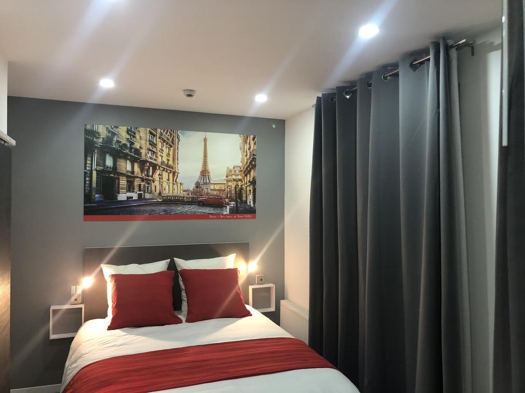 Paris Hotel Clichy Exterior photo