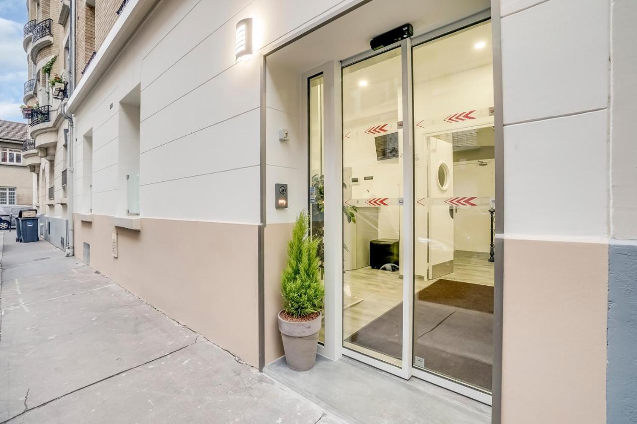 Paris Hotel Clichy Exterior photo