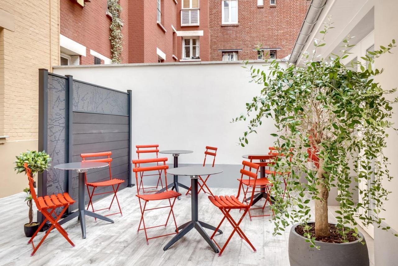 Paris Hotel Clichy Exterior photo